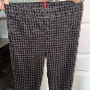Houndstooth Patterned Pants